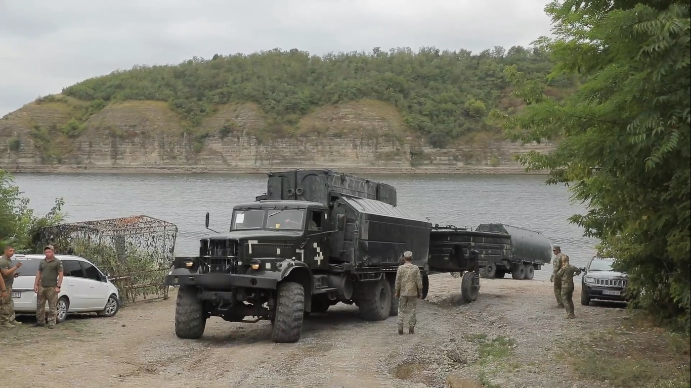 Леся Никитюк показала обучение бойцов инженерных войск. Это настоящие волшебники!